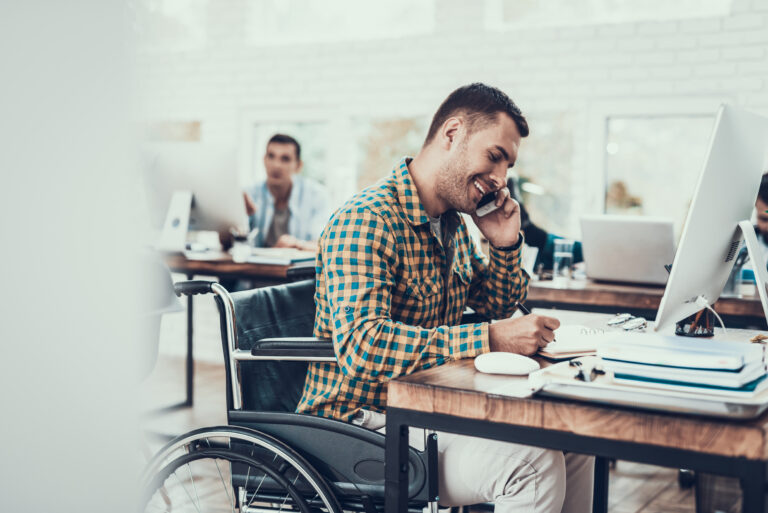 Favorecemos la inclusión y participación laboral de emprendedores con discapacidad